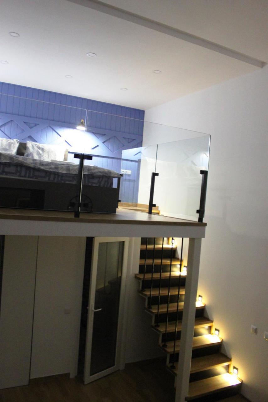 Smart Apartment *